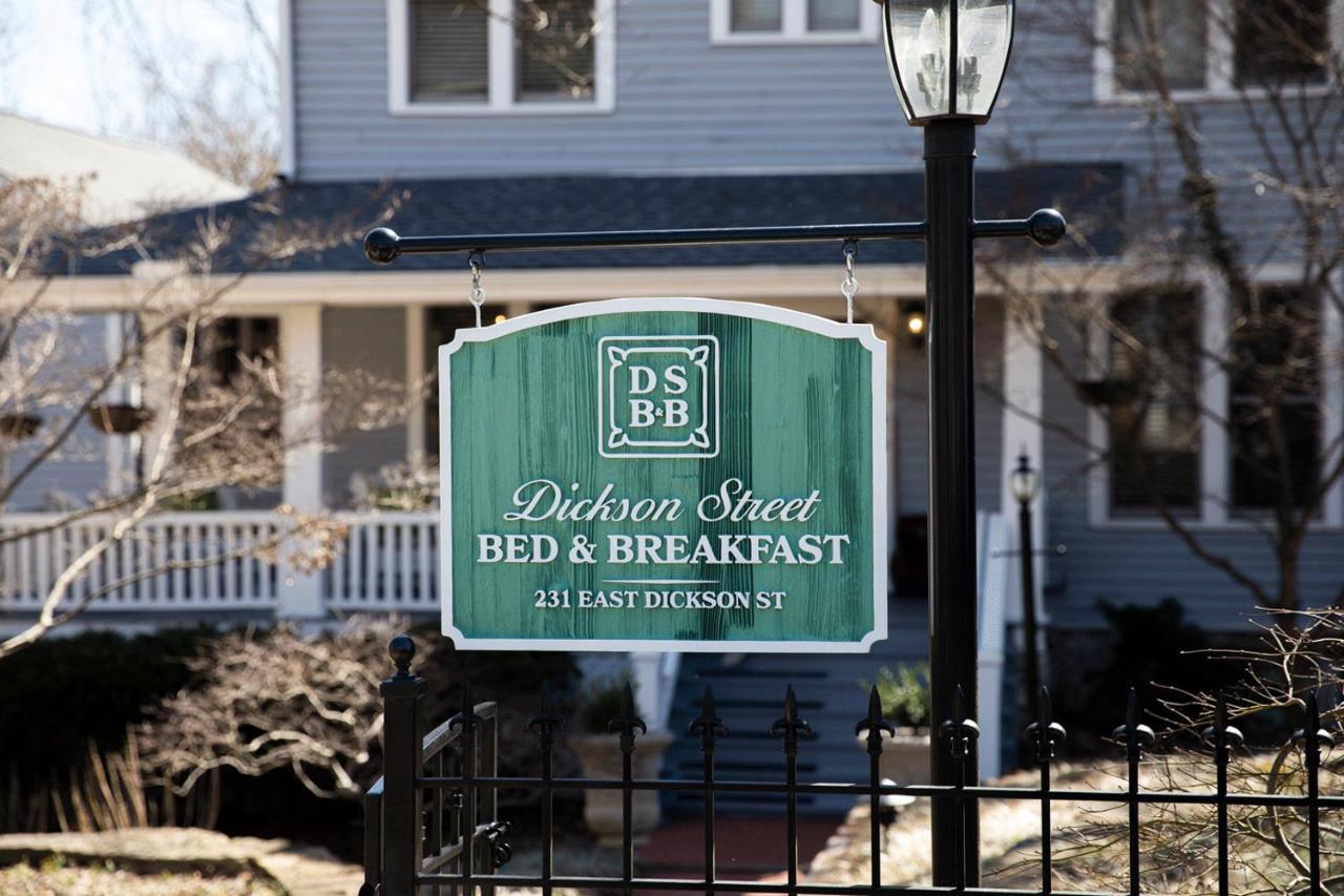 Dickson Street Bed & Breakfast Fayetteville Exterior photo